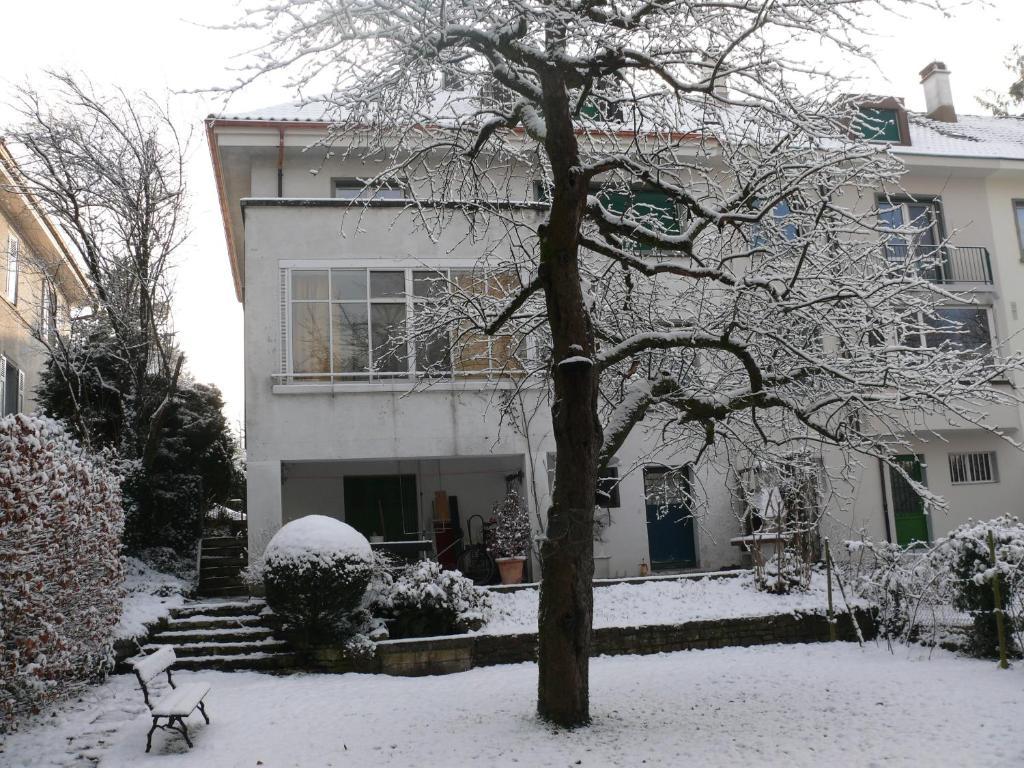 Bed & Breakfast Chez Olivia Et Pascal Riehen Exterior photo